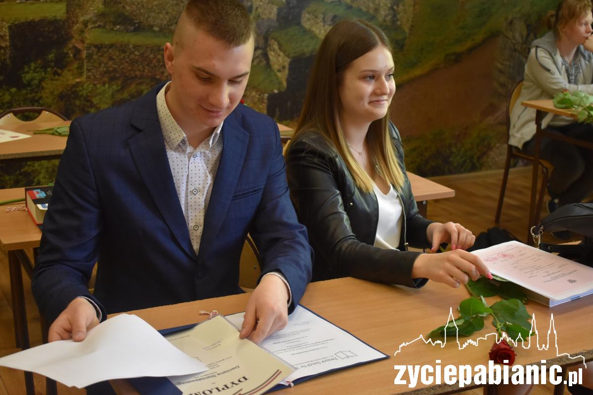 Zakończenie roku klas maturalnych w Zespole Szkół nr 3