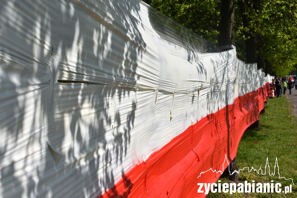 Pabianicka patriotyczna flaga ma 100 metrów