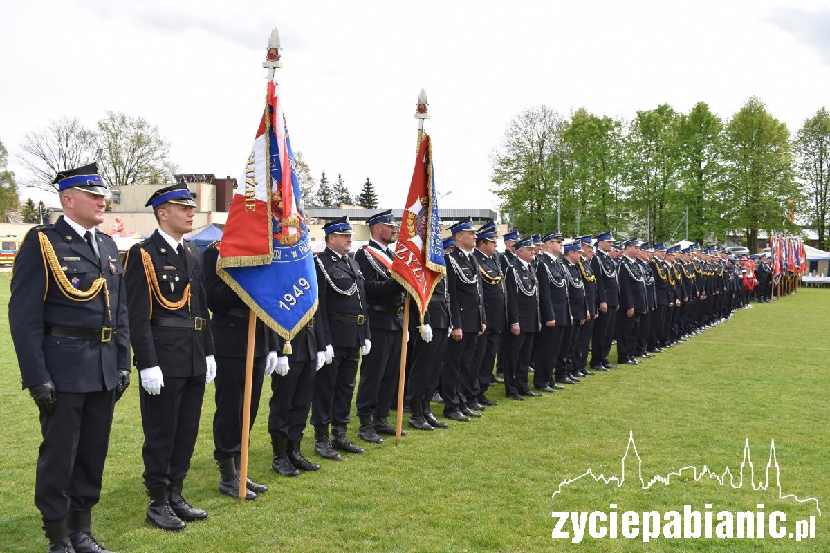 Strażacy świętują na pikniku