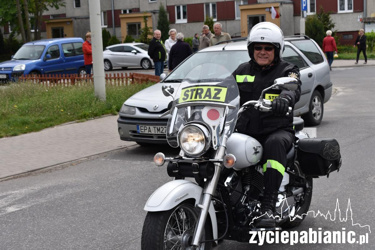 Przemaszerowali do kościoła. Dziś świętują strażacy