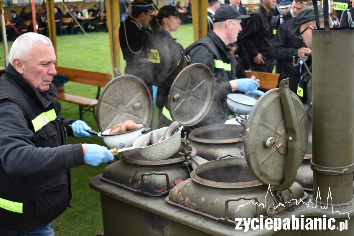Strażacy świętują na pikniku