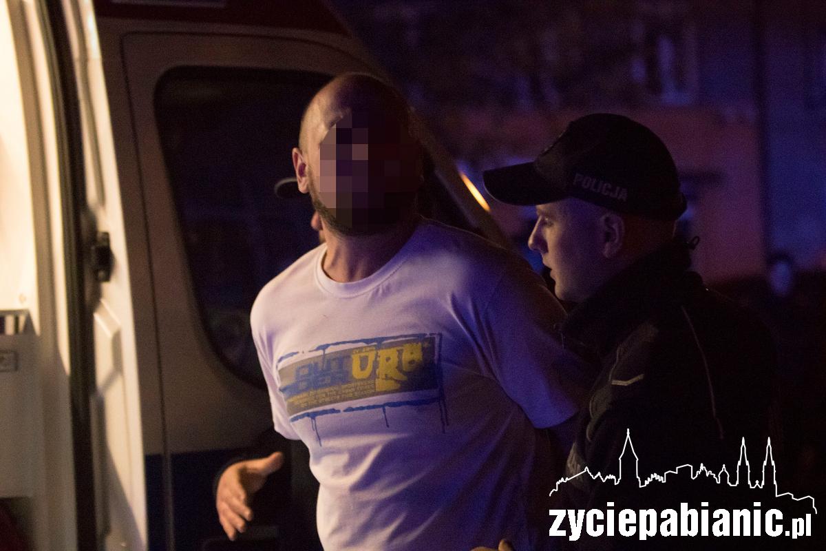 Mężczyzna chciał wyskoczyć  z 10 piętra