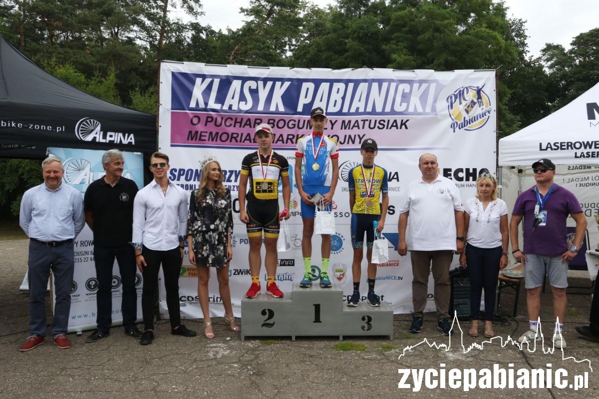 Pojechali w memoriale Marka Wojny  [GALERIA]