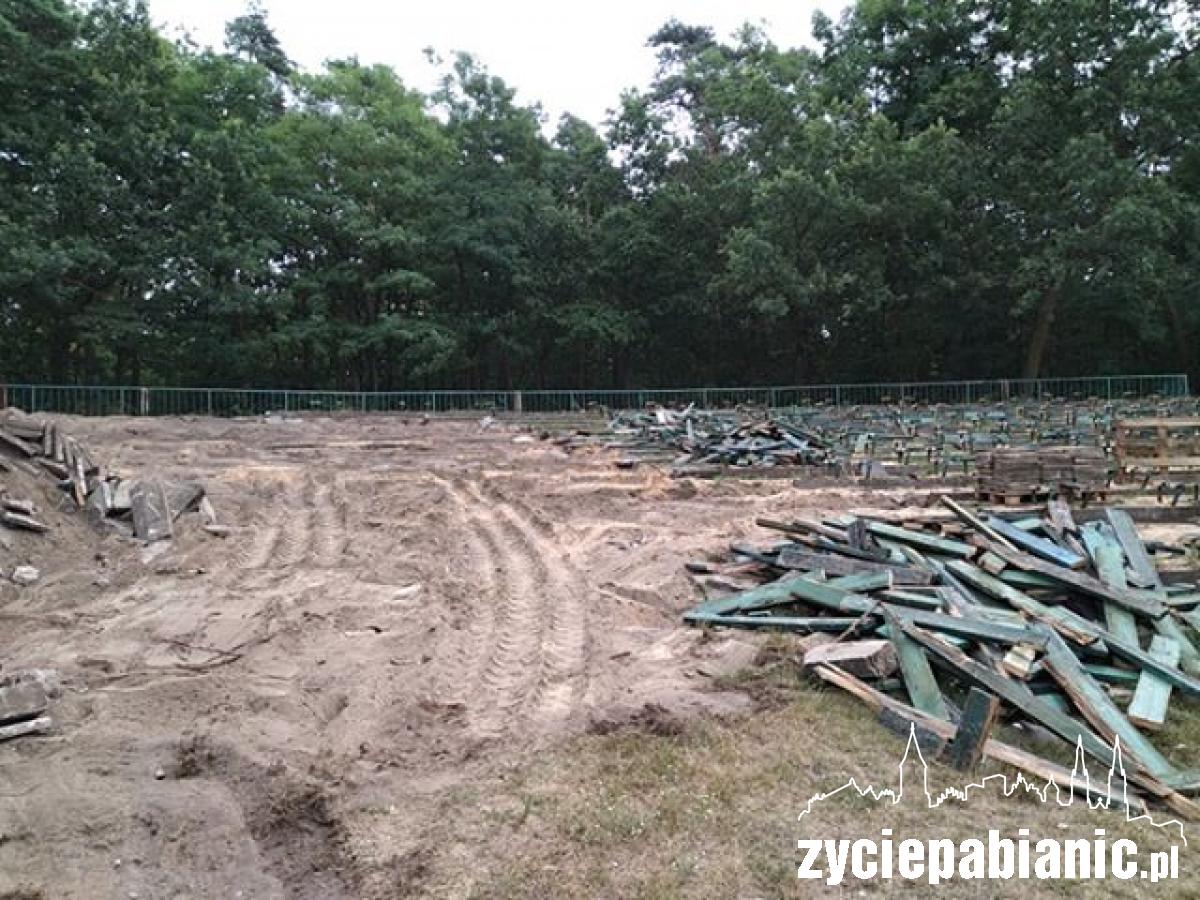 Amfiteatr w parku Wolności: ruszyła rozbiórka