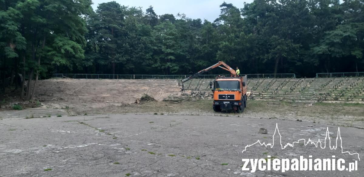 Amfiteatr w parku Wolności: ruszyła rozbiórka