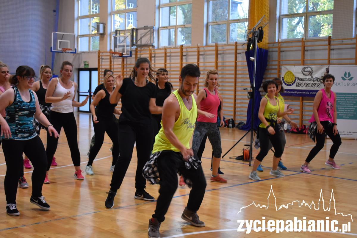 Zumba dla Jasia. Tańczyli dorośli i dzieci