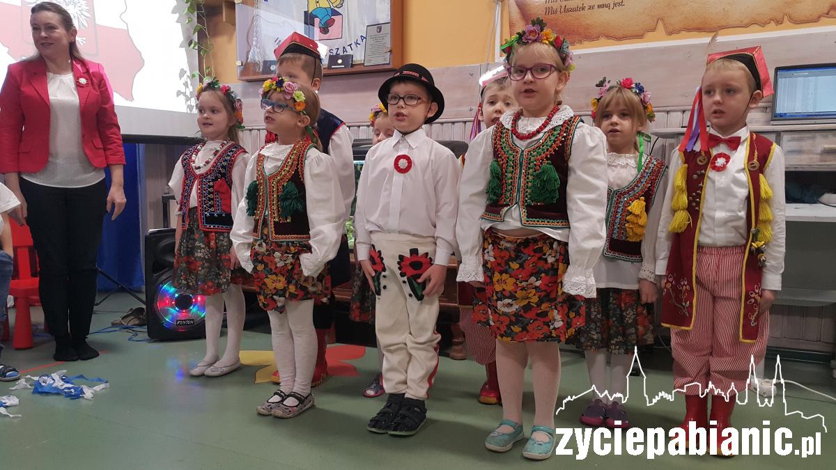 Przedszkolaki świętowały niepodległość