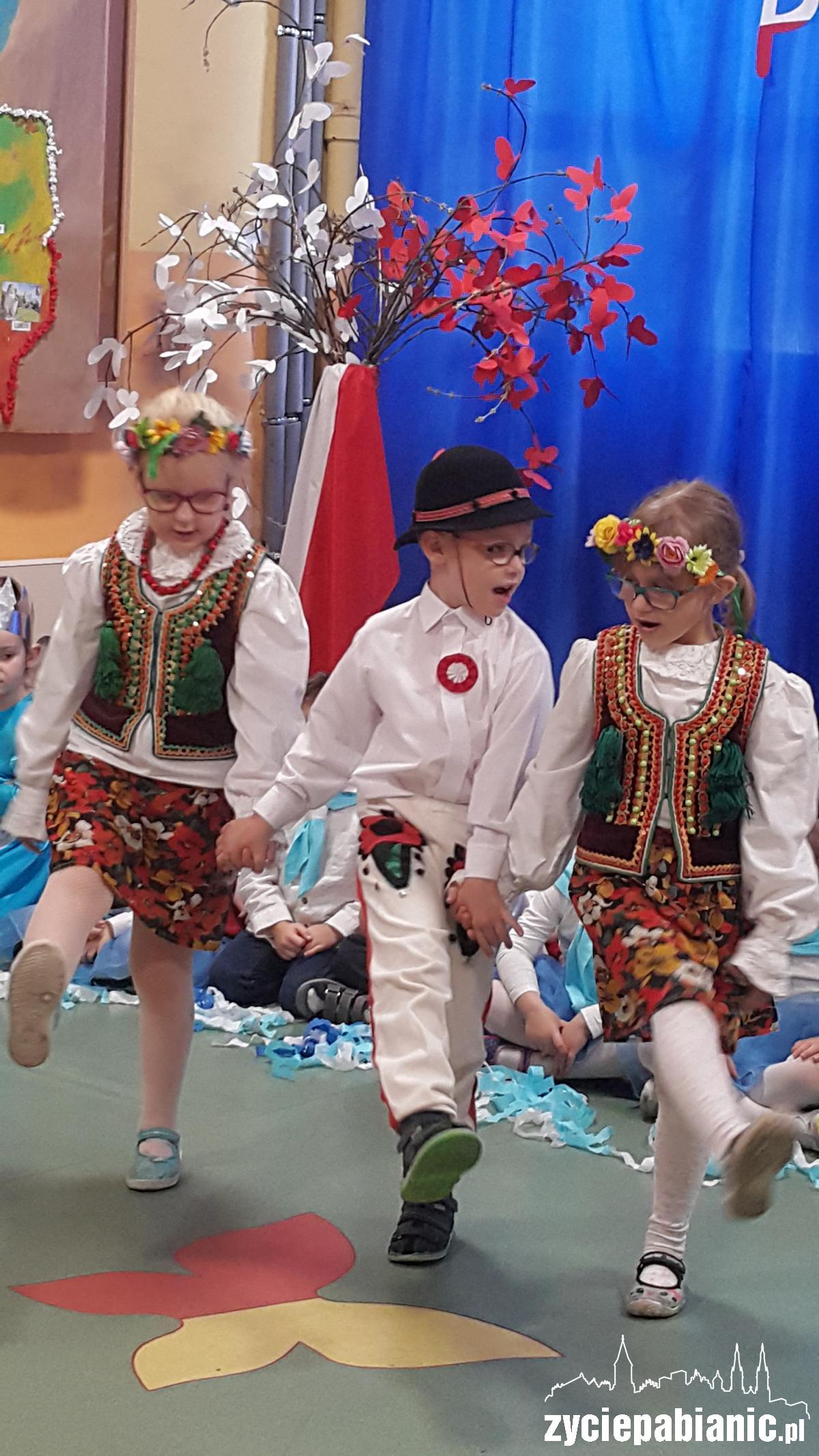 Przedszkolaki świętowały niepodległość
