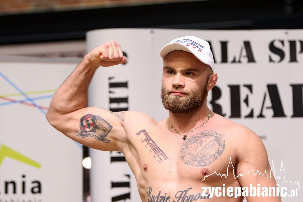 Oficjalne ważenie zawodników przed galą MMA Real Fight