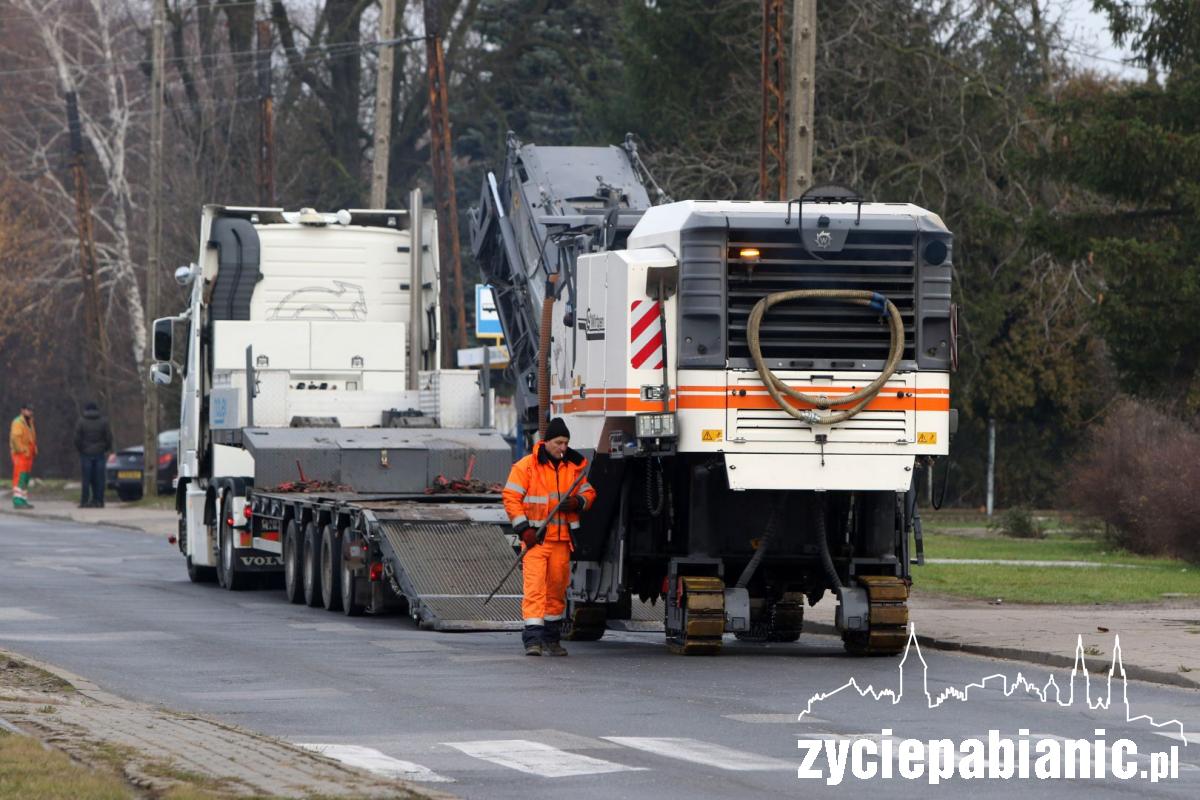 Warszawska zamknięta dla aut i pieszych