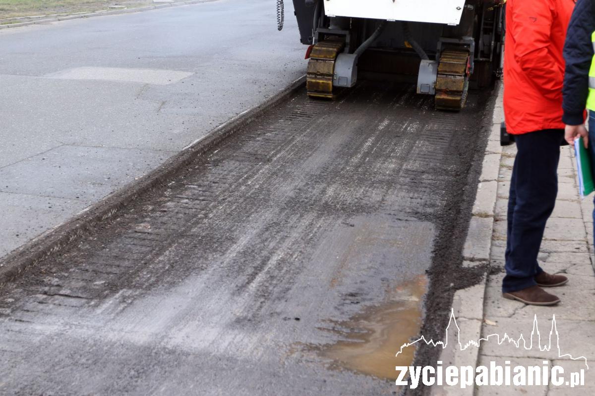 Warszawska zamknięta dla aut i pieszych