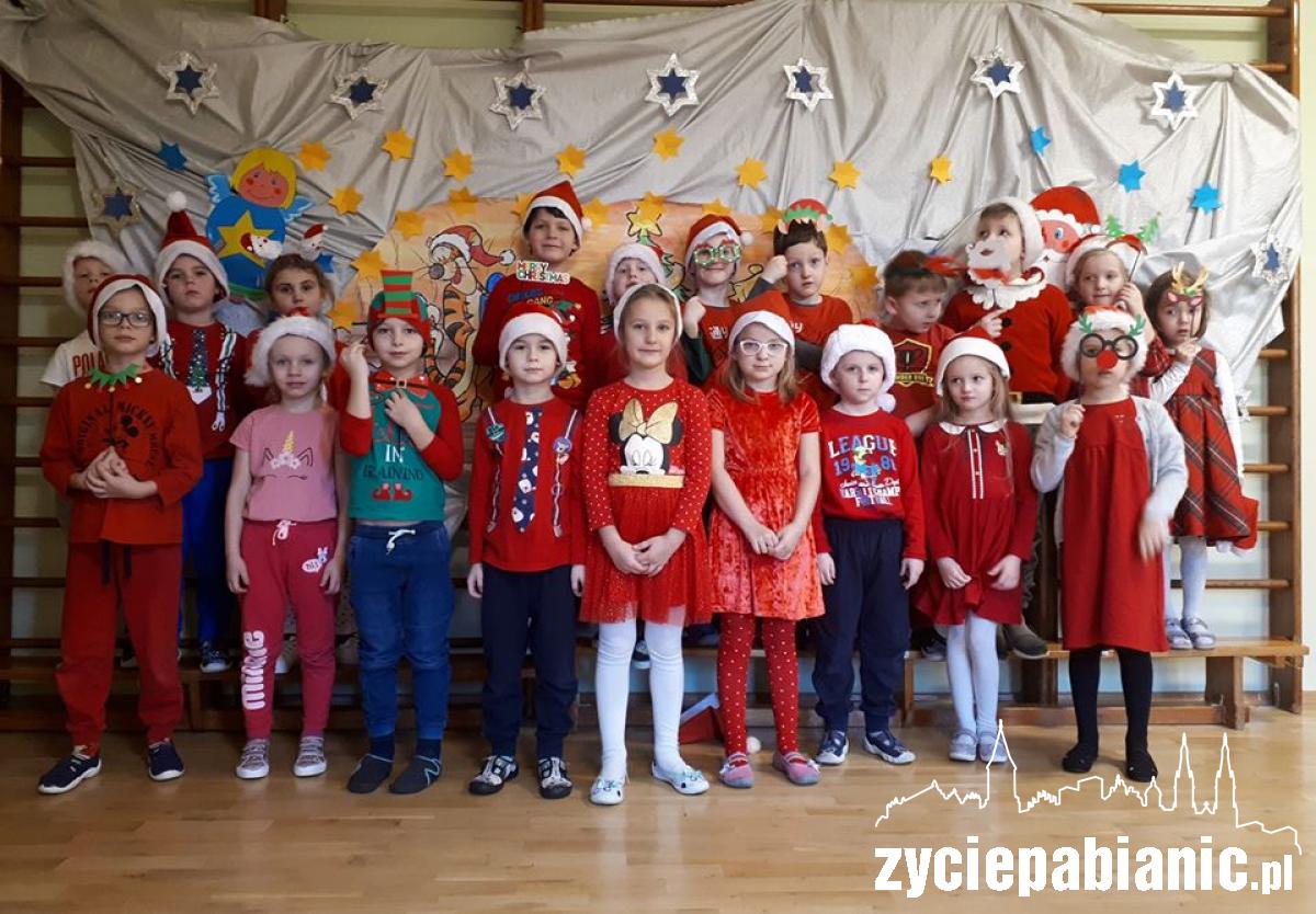 Bal mikołajkowy w PM 6