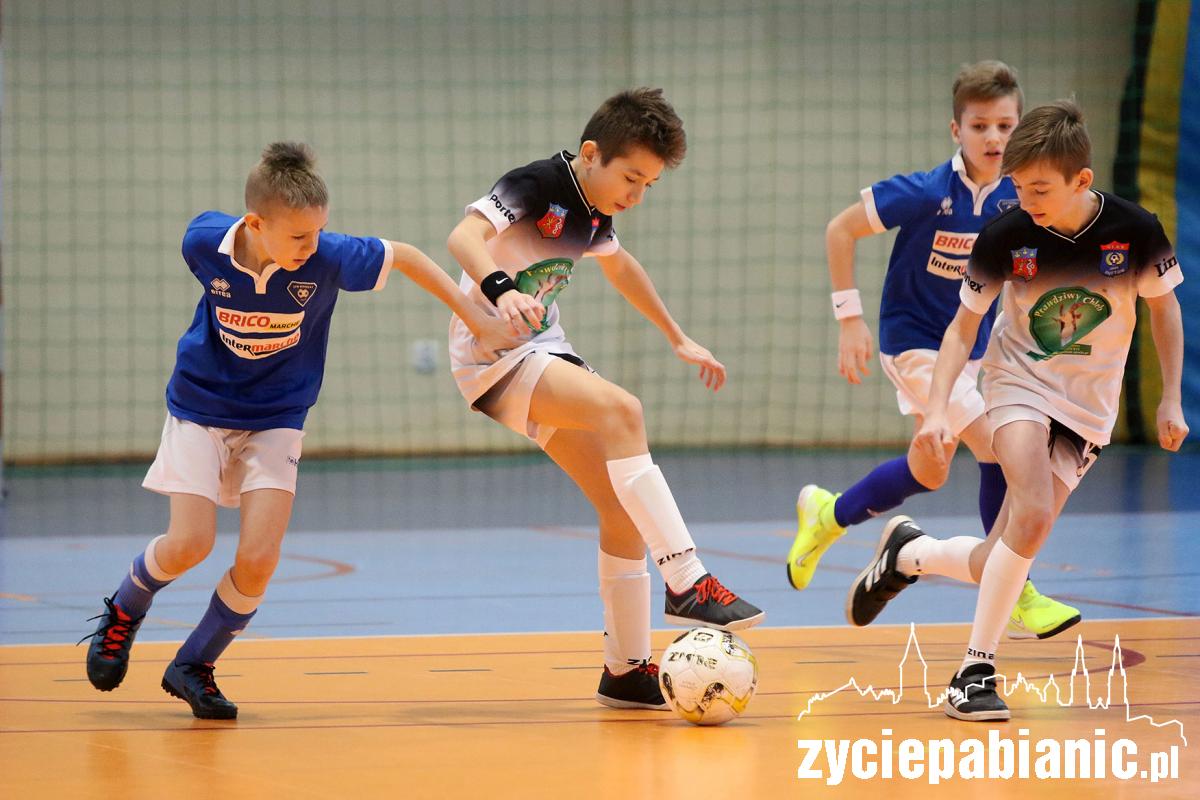 Turniej piłki nożnej rocznika 2008 w Dłutowie