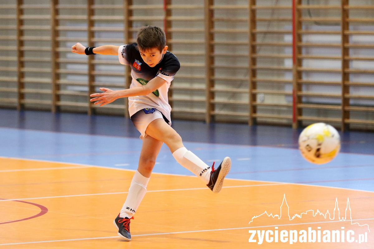 Turniej piłki nożnej rocznika 2008 w Dłutowie