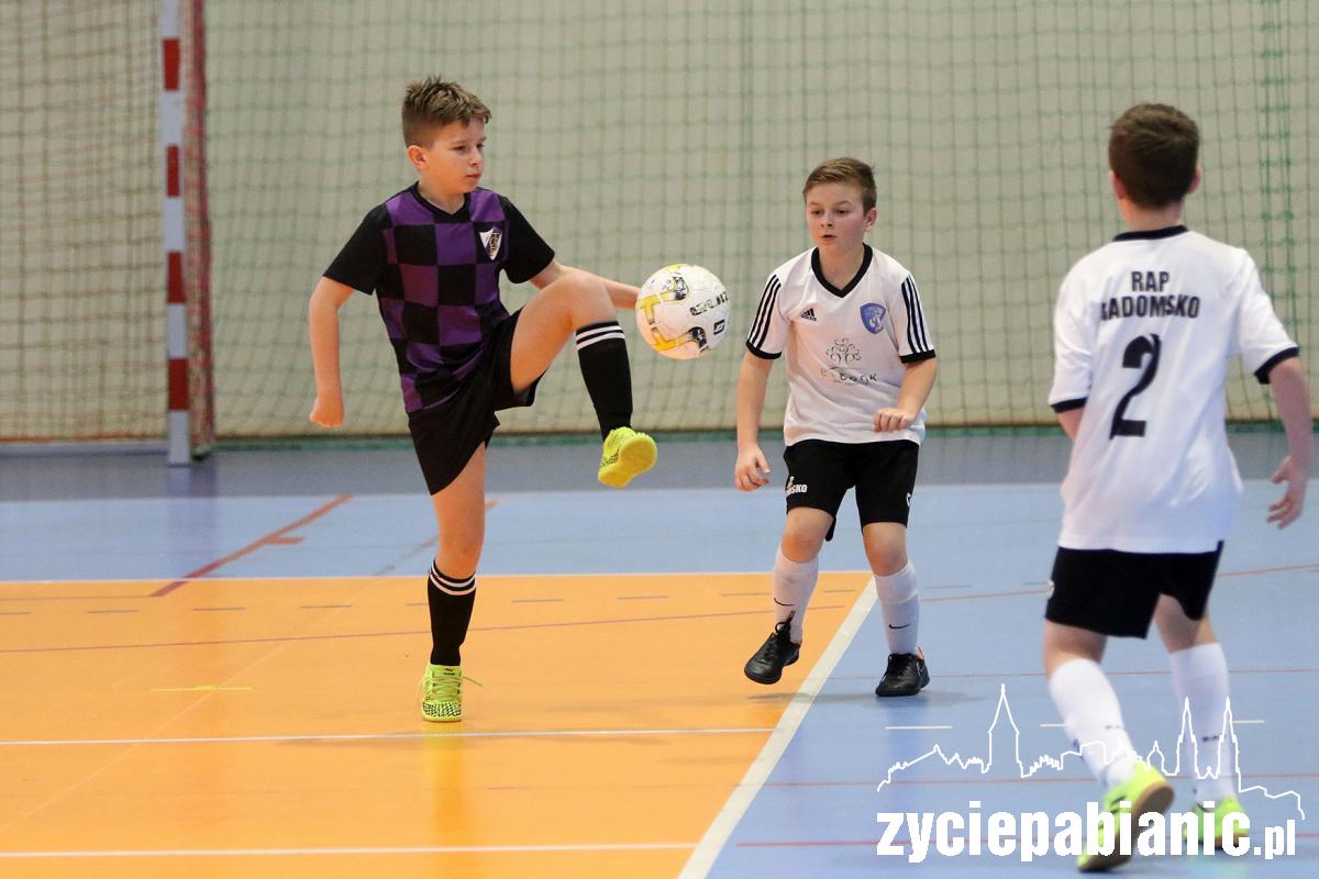 Turniej piłki nożnej rocznika 2008 w Dłutowie