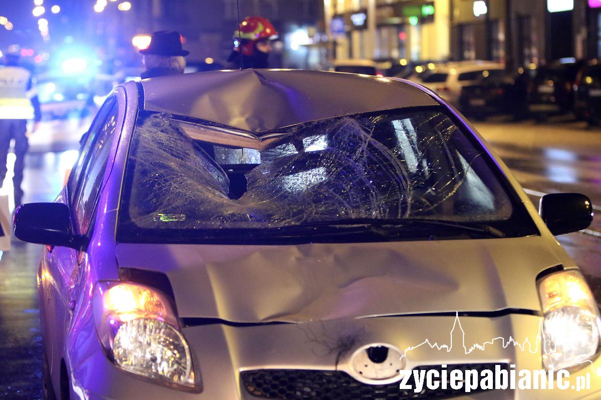 Kierowca toyoty potrącił pieszego na Starym Rynku