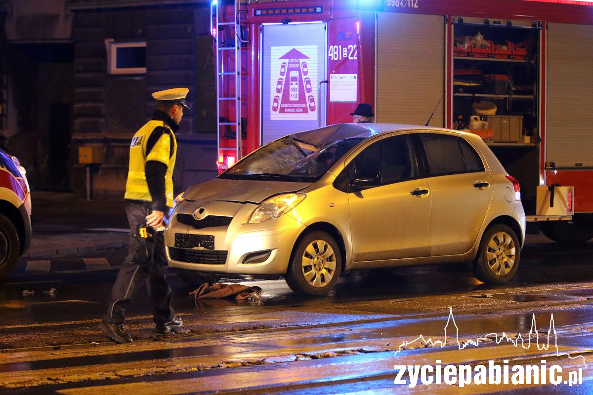 Kierowca toyoty potrącił pieszego na Starym Rynku