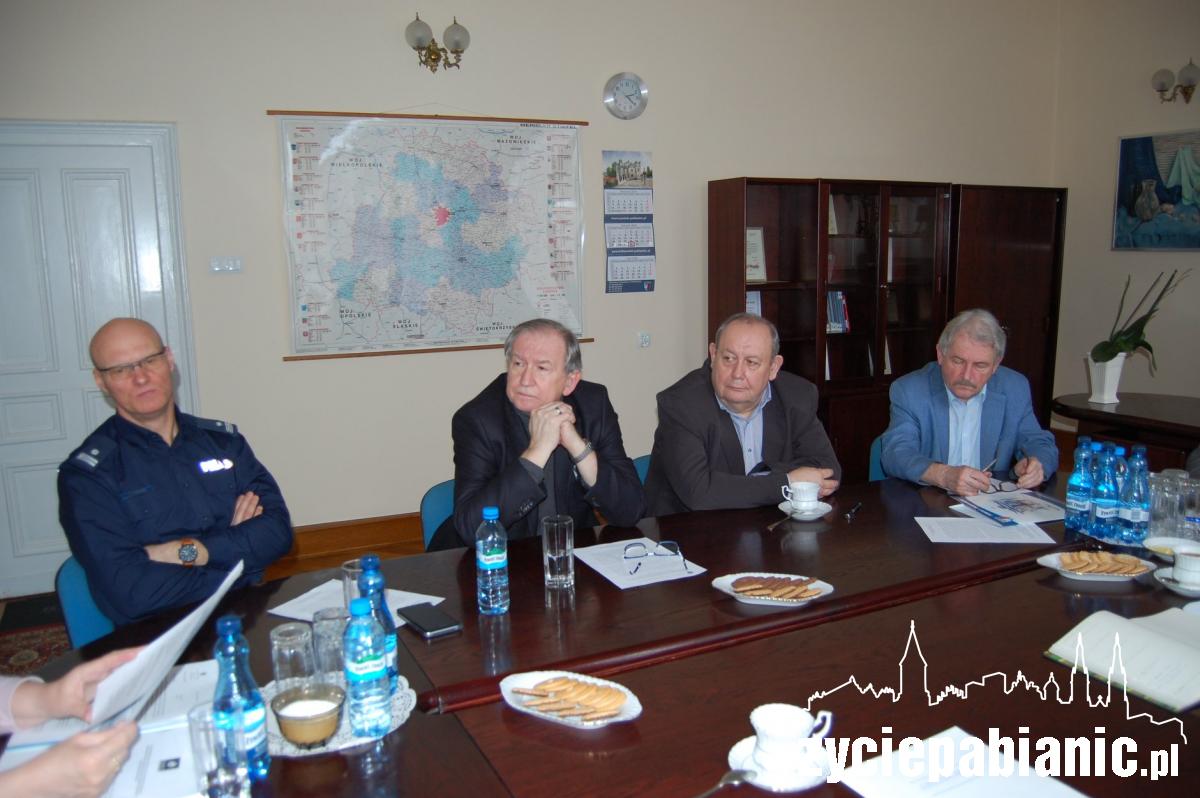 Pełna mobilizacja przeciwko koronawirusowi