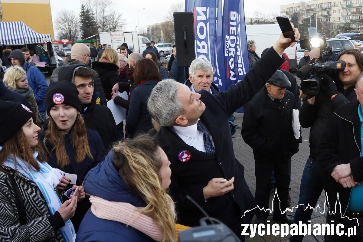 Robert Biedroń z wizytą w Pabianicach
