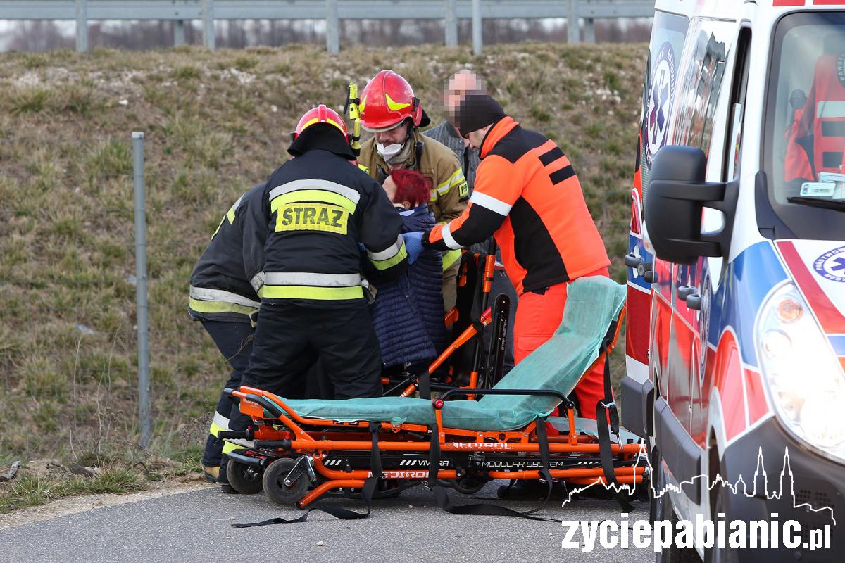 Groźny wypadek na wiadukcie