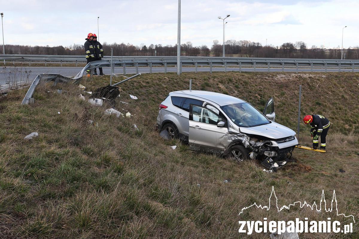 Groźny wypadek na wiadukcie