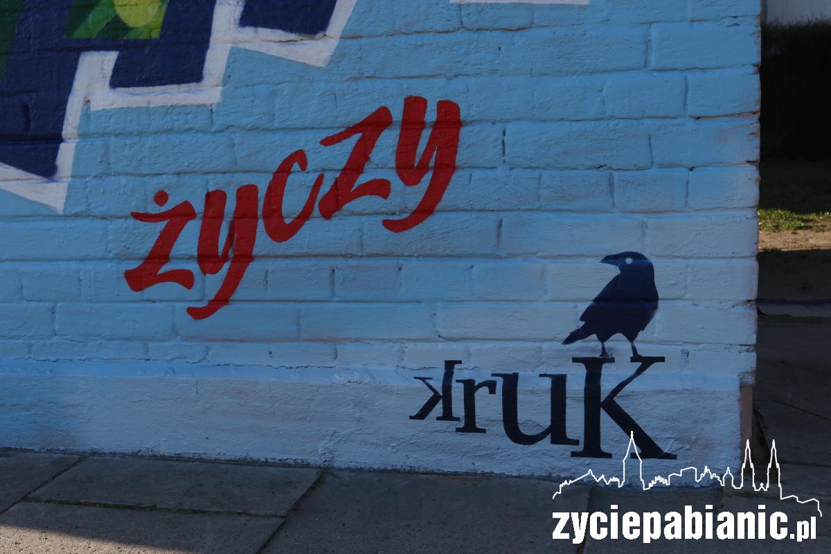 Kruk nie próżnuje nawet w czasach epidemii