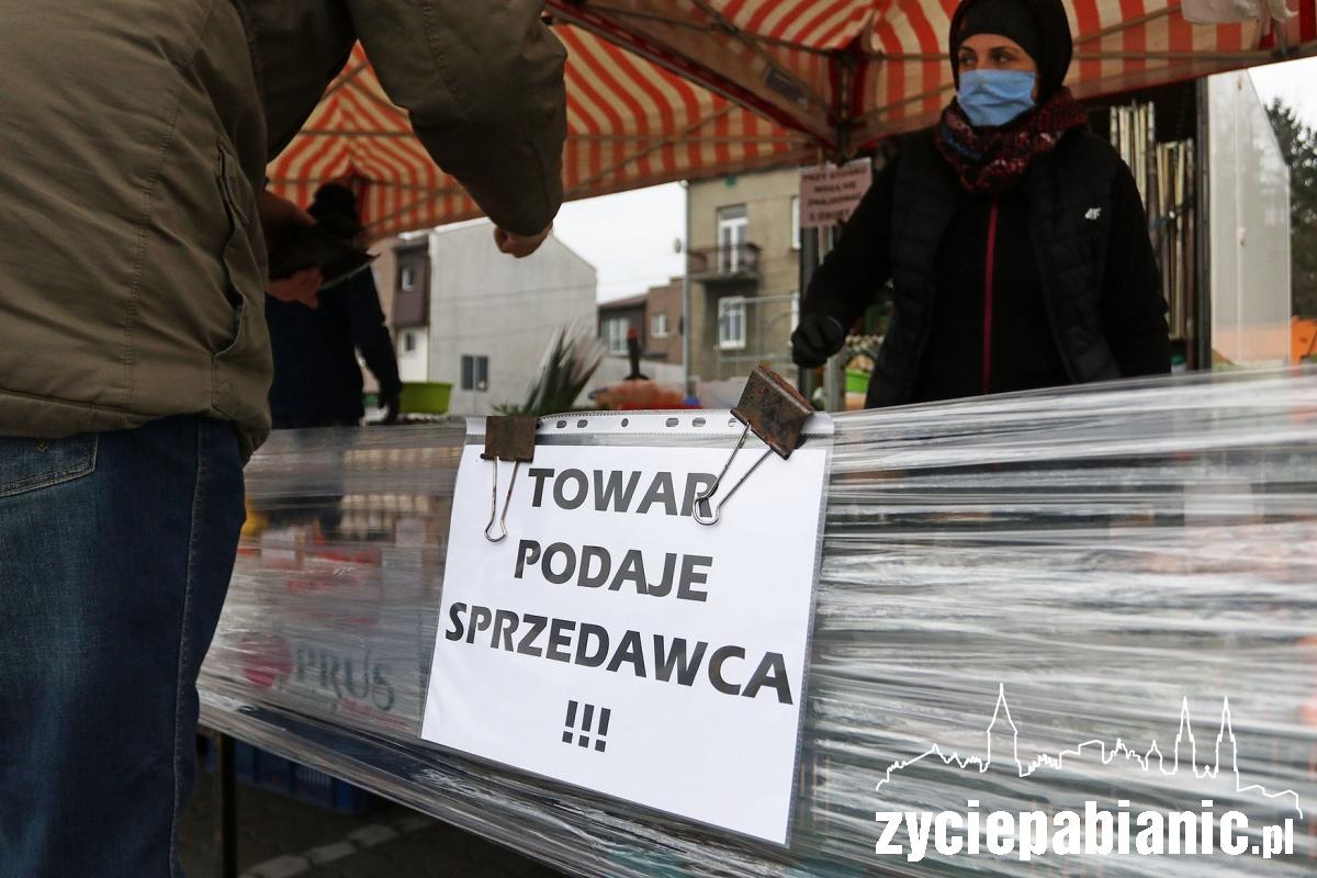 Zakupy na rynku w czasie epidemii