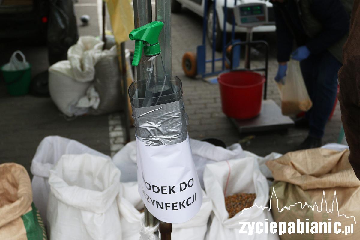 Zakupy na rynku w czasie epidemii