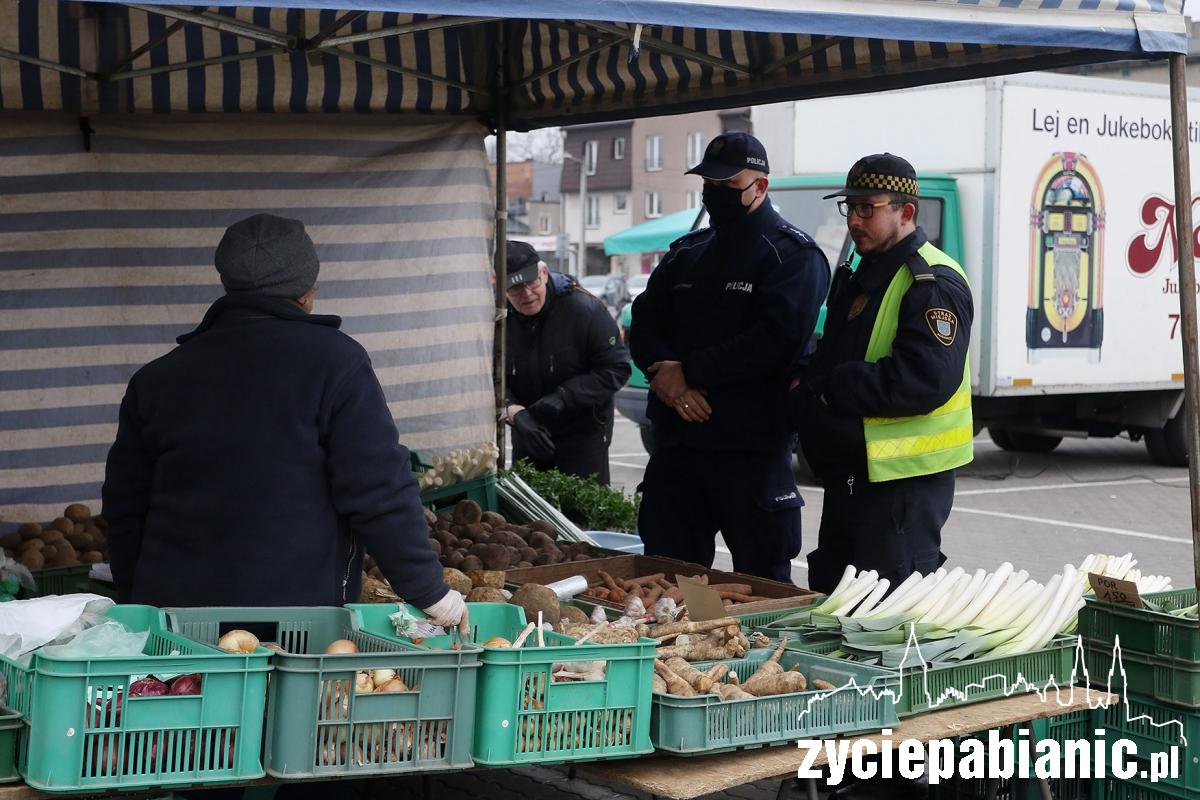 Zakupy na rynku w czasie epidemii