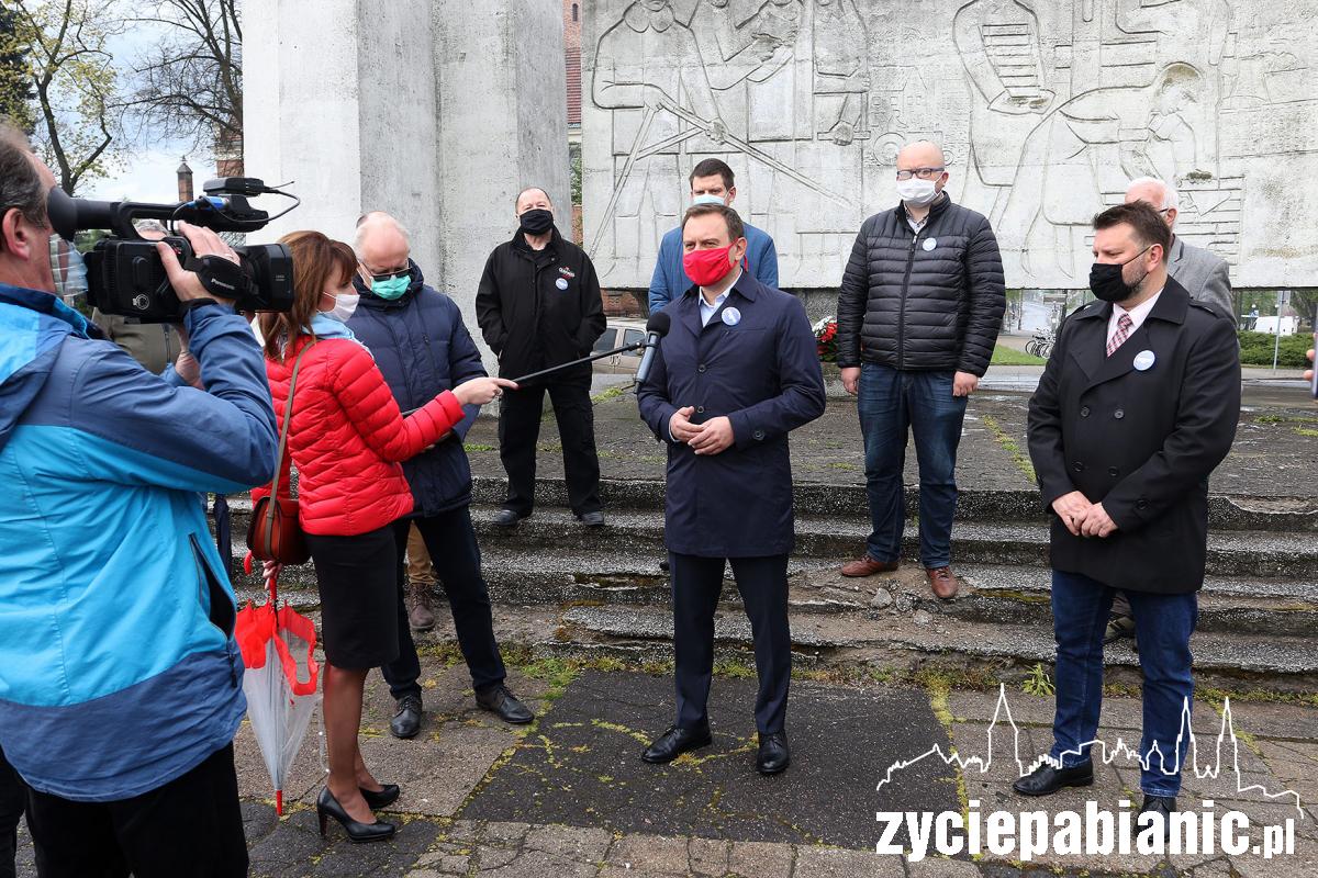Święto Pracy w maseczkach