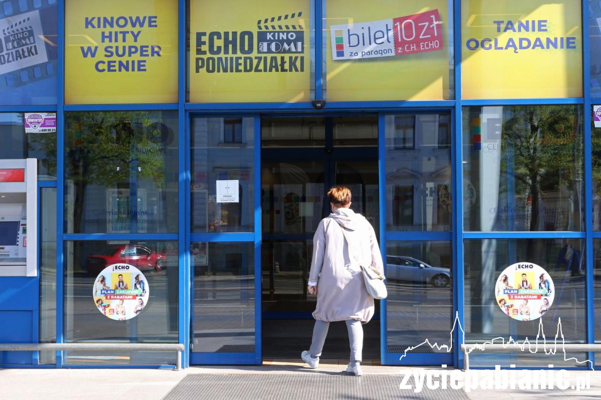 Epidemia: Centra handlowe znów otwarte