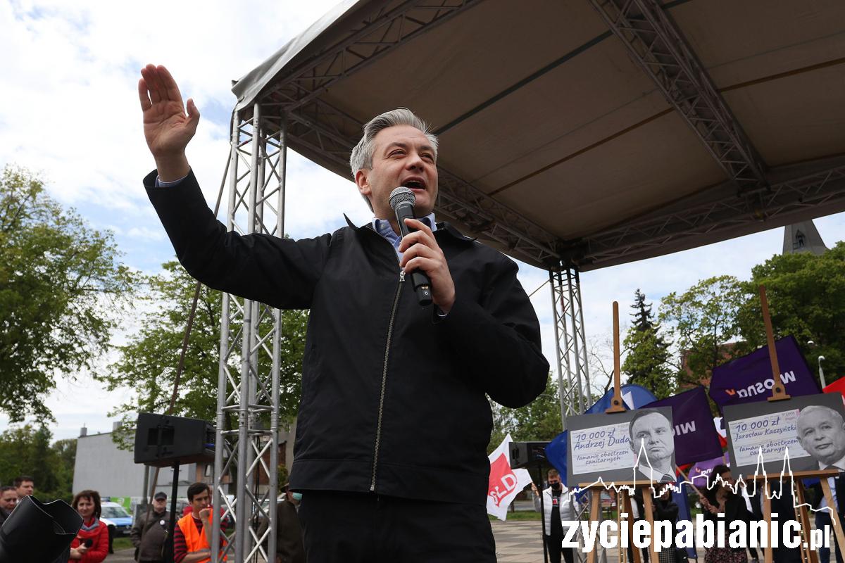 Robert Biedroń odwiedził Pabianice