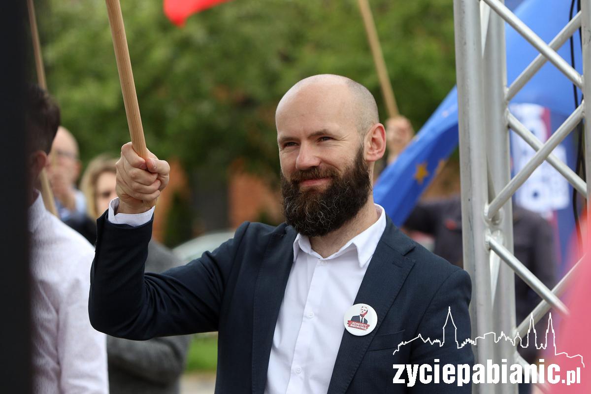 Robert Biedroń odwiedził Pabianice