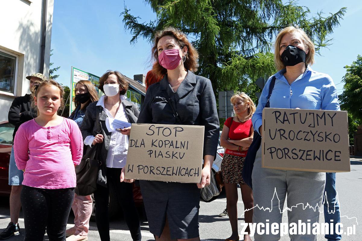 Protest przeciwko budowie kopalni w Porszewicach