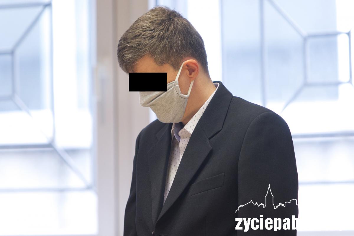 Groził wysadzeniem europarlamentu. W sądzie toczy się sprawa przeciwko Michałowi S.