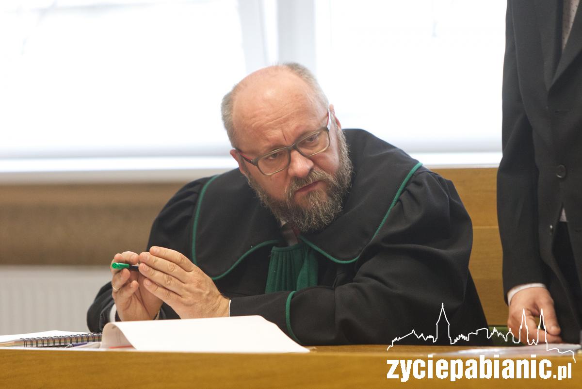 Groził wysadzeniem europarlamentu. W sądzie toczy się sprawa przeciwko Michałowi S.