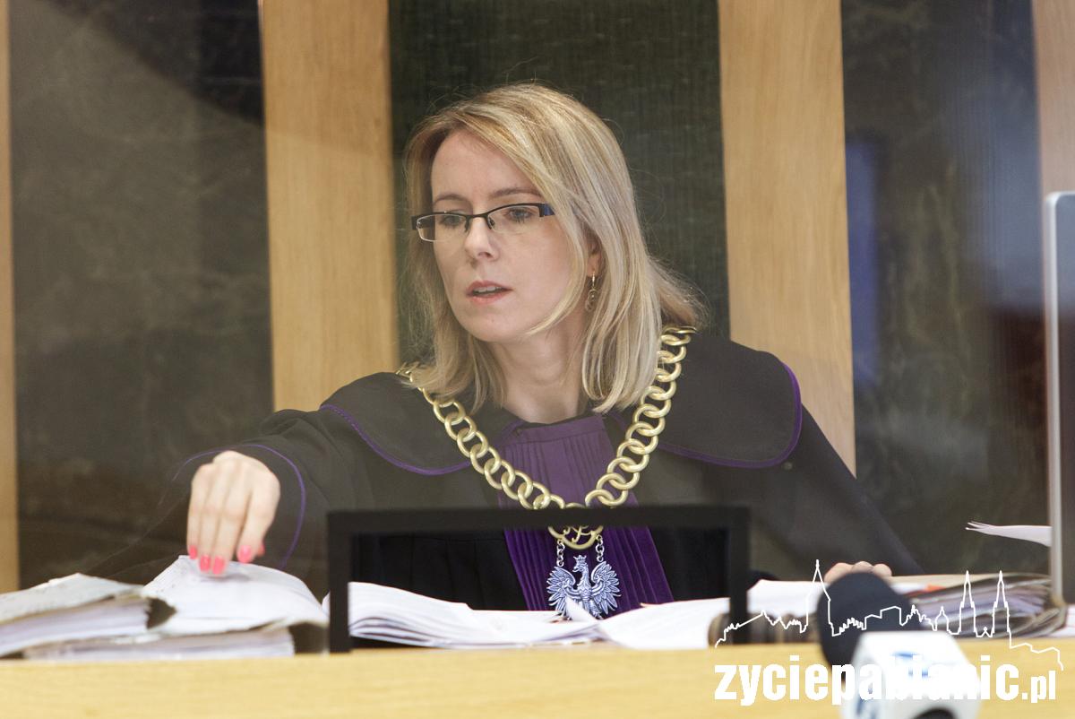 Groził wysadzeniem europarlamentu. W sądzie toczy się sprawa przeciwko Michałowi S.