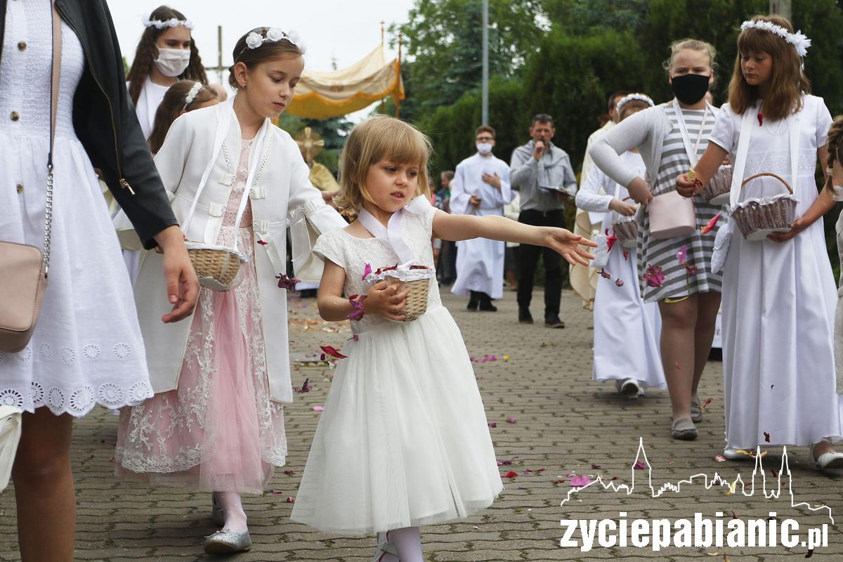 Procesja Bożego Ciała podczas epidemii