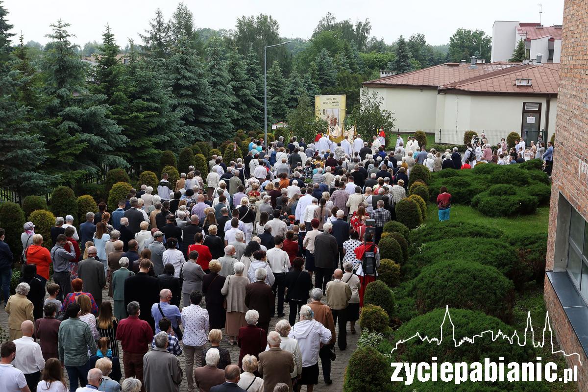 Procesja Bożego Ciała podczas epidemii