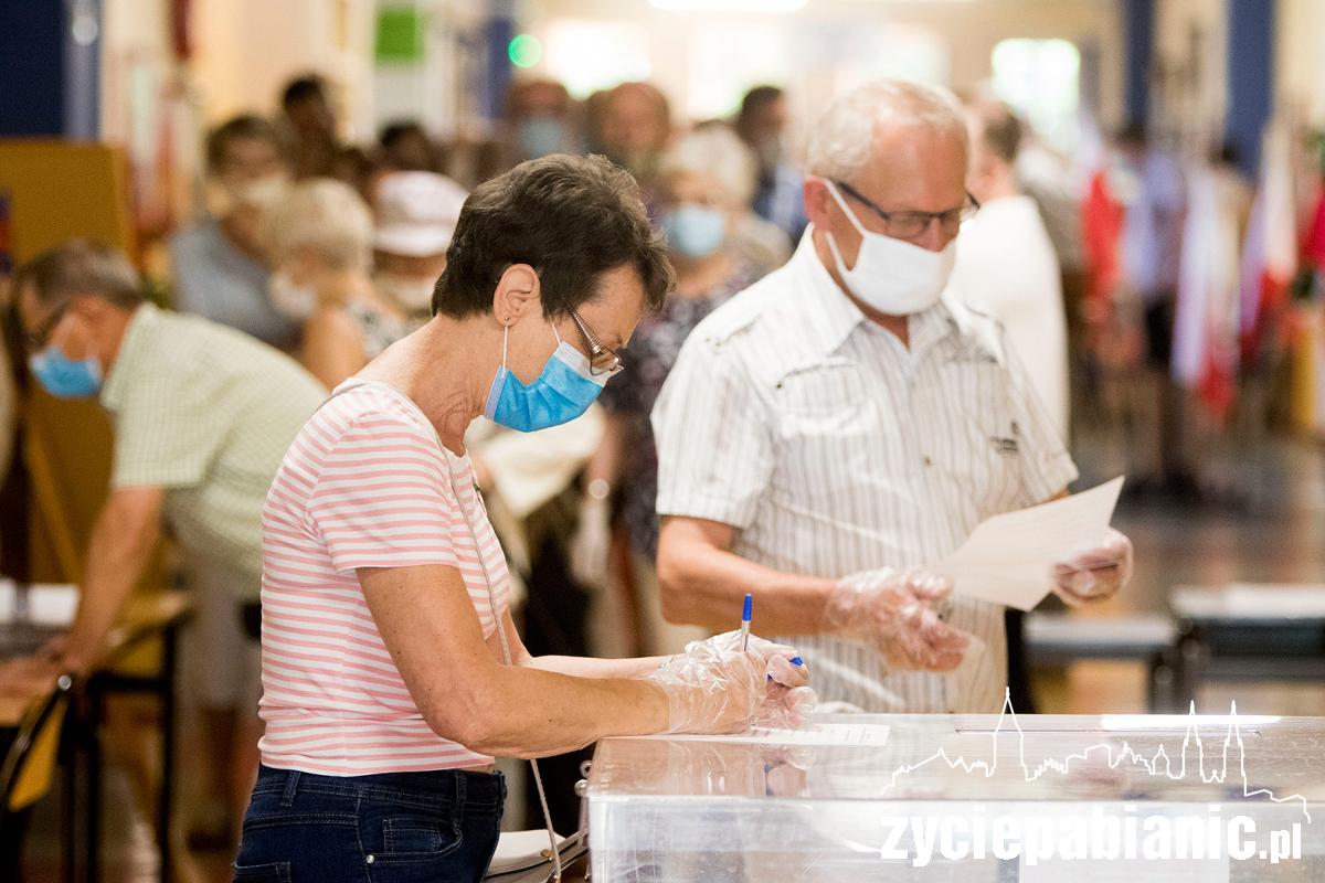 Wybory prezydenckie 2020: pabianiczanie ruszyli do urn