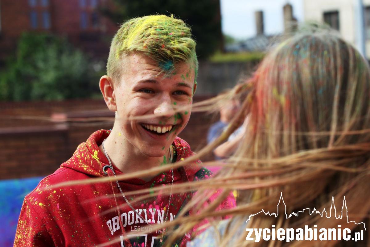 Festiwal Kolorów Holi w Pabianicach