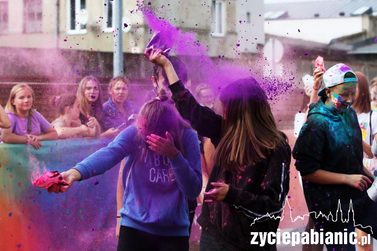 Festiwal Kolorów Holi w Pabianicach