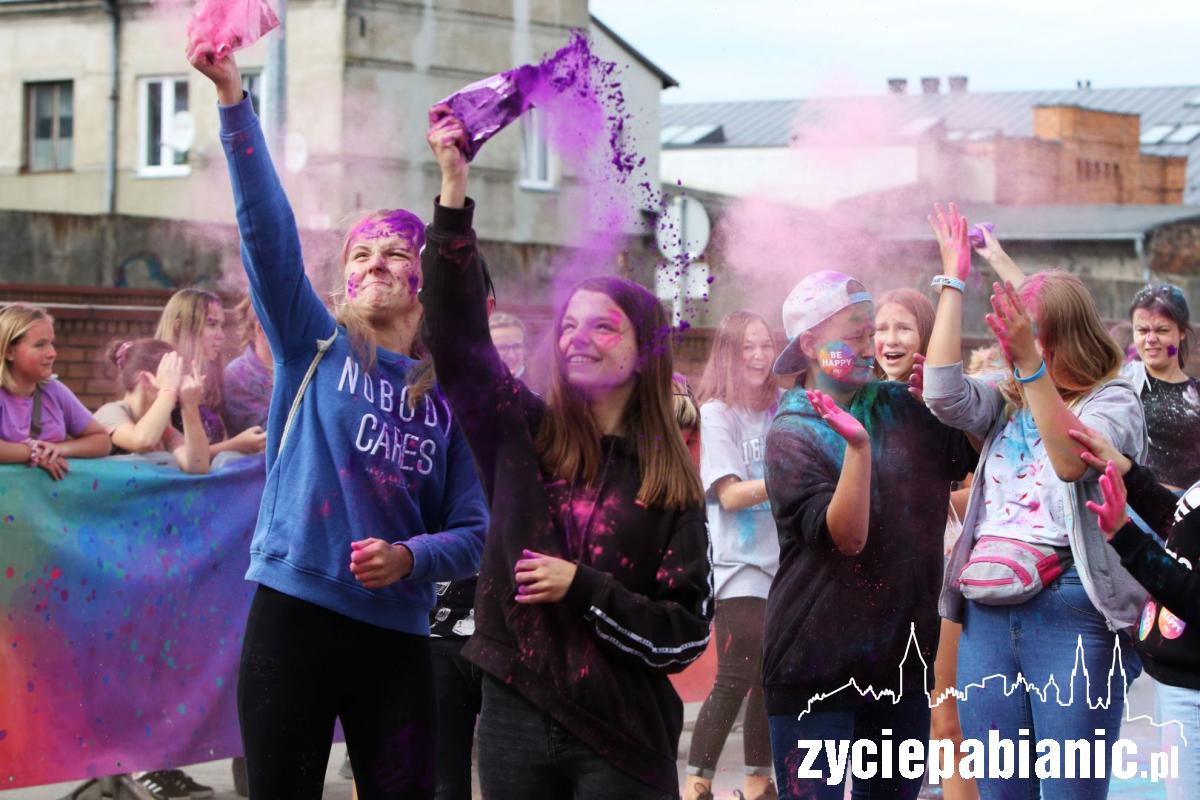 Festiwal Kolorów Holi w Pabianicach