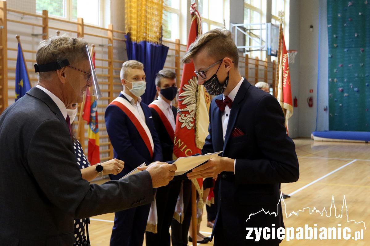 Są najlepszymi uczniami w powiecie pabianickim