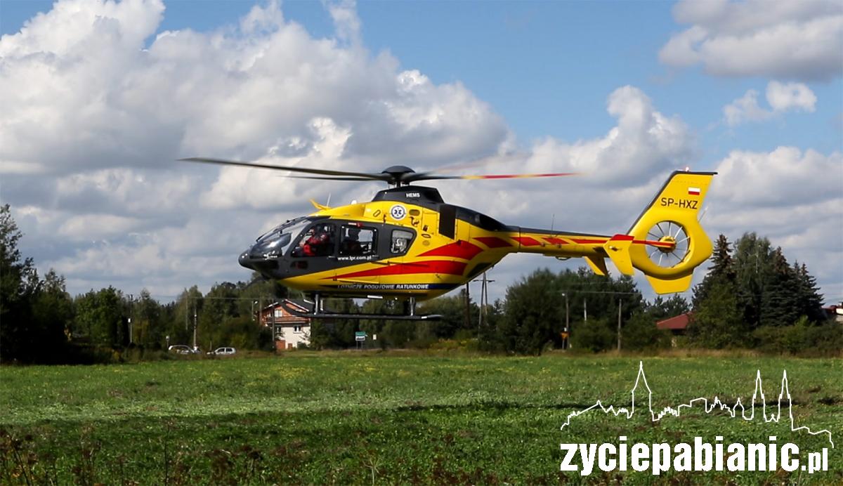 Helikopter zabrał poszkodowanego mężczyznę z Hermanowa