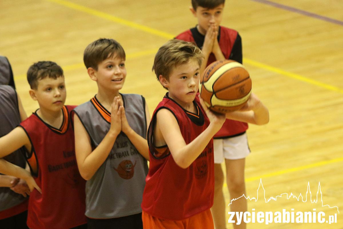 Turniej koszykówki dla dzieci