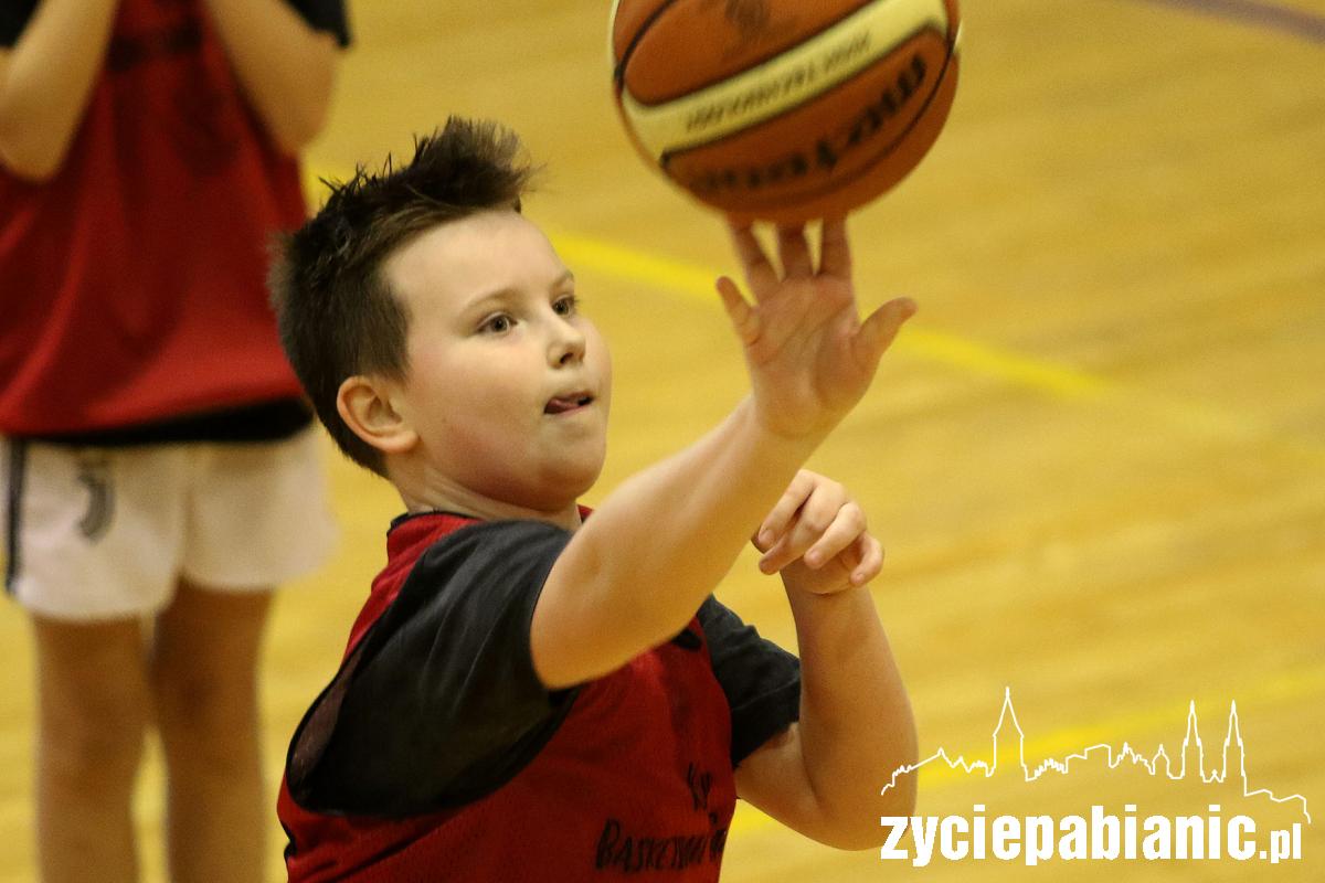 Turniej koszykówki dla dzieci