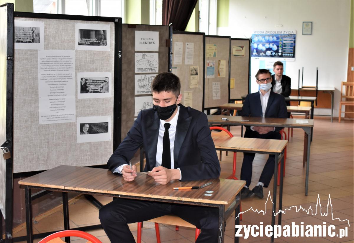 Ruszył maraton maturalny
