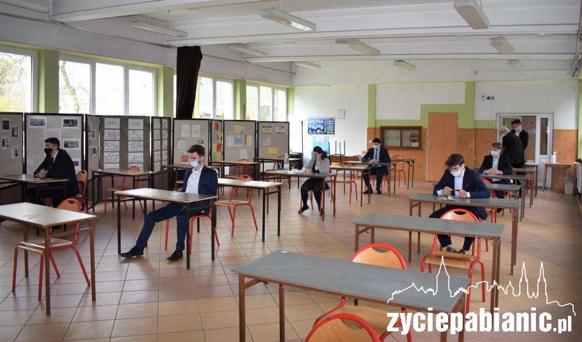 Ruszył maraton maturalny