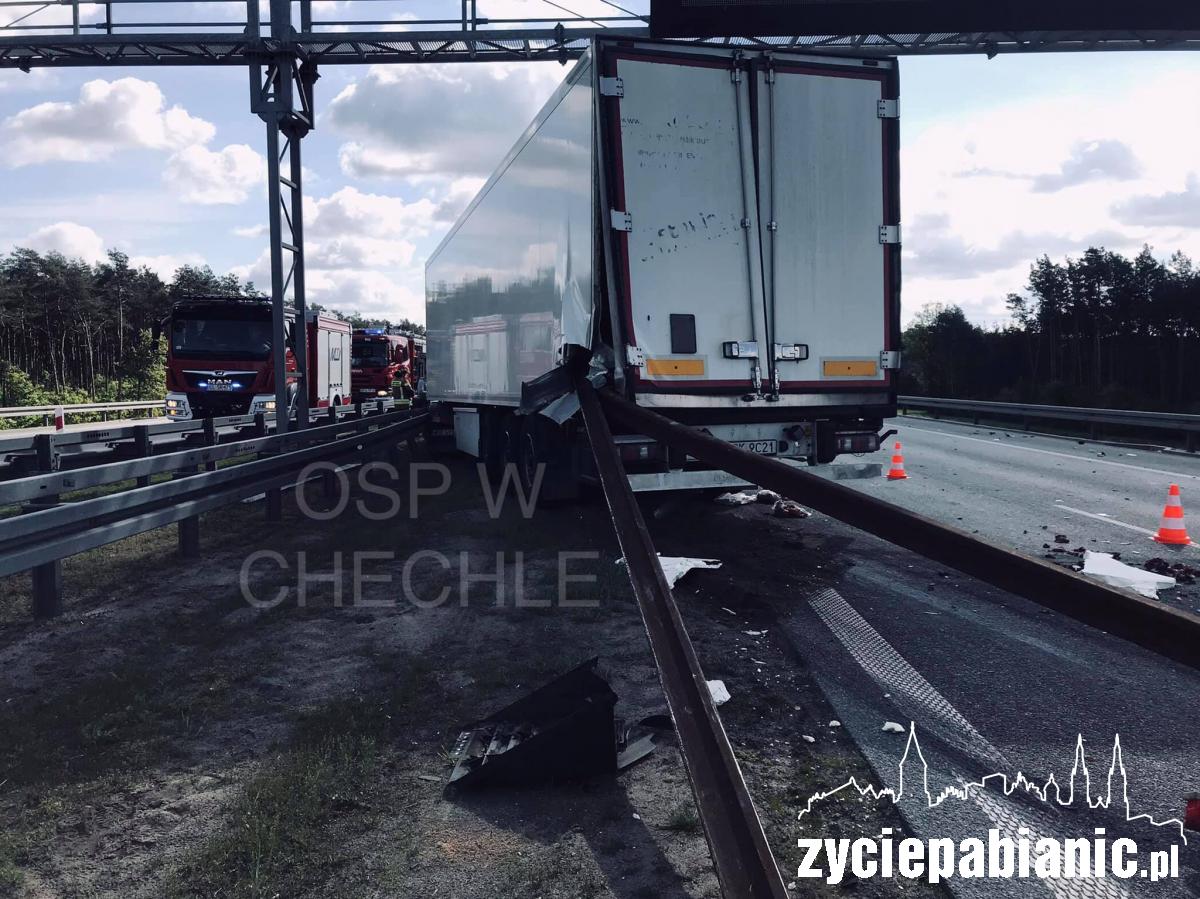 Stłuczka ciężarówek na S8